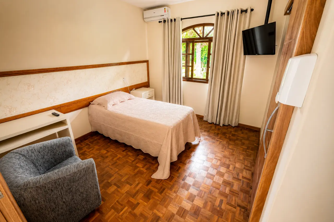 Residencial de idosos Curitiba - quarto individual mobiliado